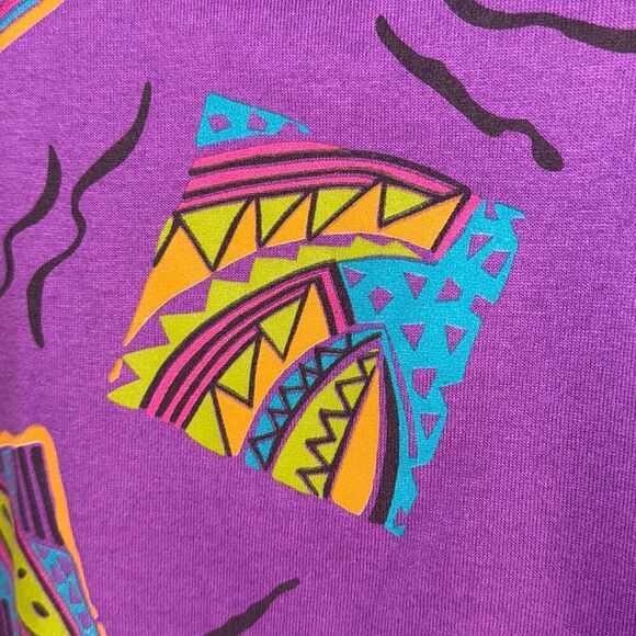 Vintage 80’s Purple Geometric Bold Shoulder T-Shirt Women’s Size MP - Picture 4 of 12